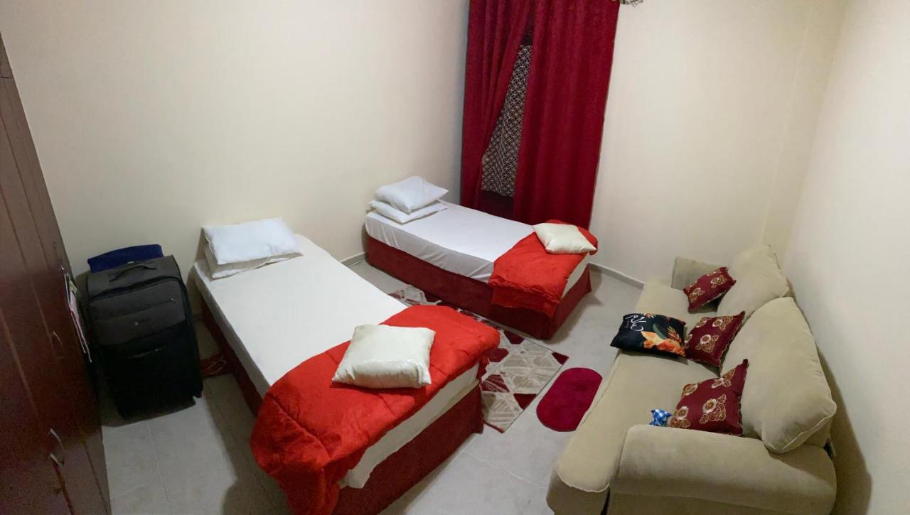 Nash Guest House Females Only Dubai Exterior foto