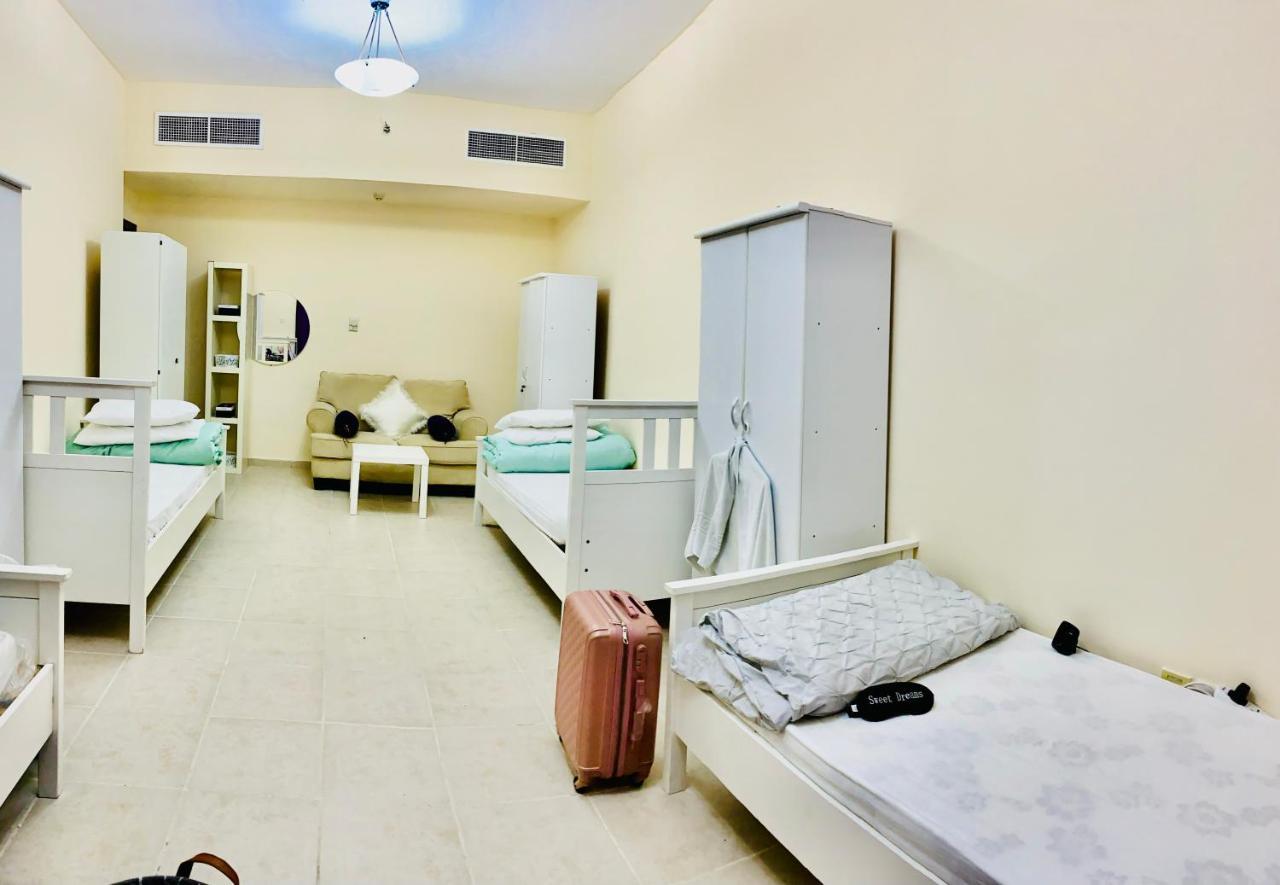 Nash Guest House Females Only Dubai Exterior foto